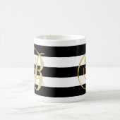 Elegantes Monogramm-GoldSchwarz-weißes gestreiftes Kaffeetasse (Mittel)