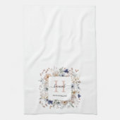 Elegantes Monogramm Hübsche Beige Blaue Blumen Flo Geschirrtuch (Vertikal)