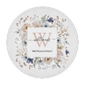 Elegantes Monogramm Hübsche Beige Blaue Blumen Flo Schneidebrett (Vorderseite)