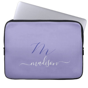 Elegantes Monogramm Lila Schrift Büro Schule Laptopschutzhülle