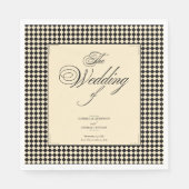 Elegantes Monogramm Schwarz Creme Schachbrettmuste Serviette (Vorderseite)