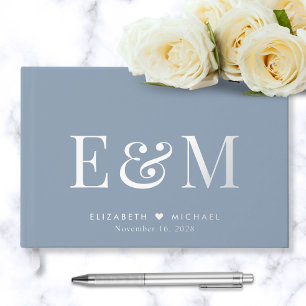 Elegantes Monogramm Staubblau Hochzeit Gästebuch