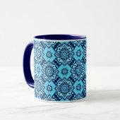 Elegantes Muster mit blauer Geometrie Tasse (Vorderseite Links)