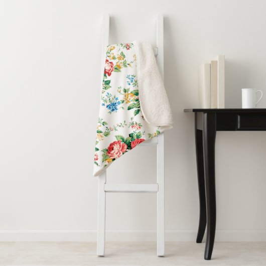 Elegantes Muster mit Rose Design Element Sherpadecke (Beispiel)