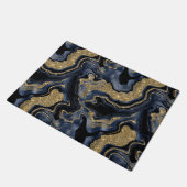 Elegantes Navy Blue and Gold Glitzer Agate Pattern Fußmatte (Schrägansicht)