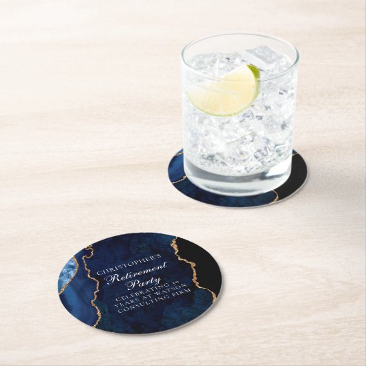 Elegantes Navy Blue Gold Agate Retirement Party Runder Pappuntersetzer (Vor Ort)