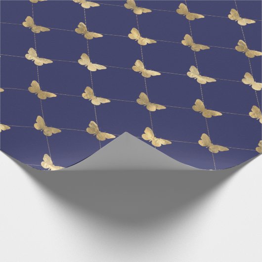 Elegantes Navy Blue Gold Butterfly Muster Geschenkpapier (Ecke)