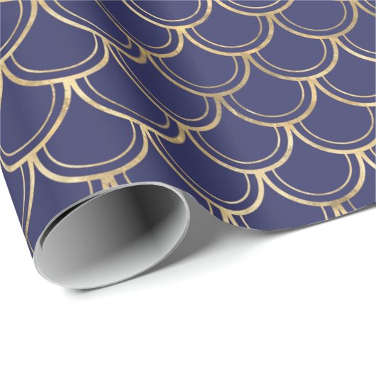 Elegantes Navy Blue Gold Scallop Muster Geschenkpapier (Rolleneckpunkt)