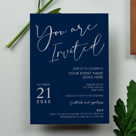 Elegantes Navy Blue & Silver Script Company Party Einladung
