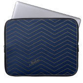 Elegantes Navy-Gold Zickzack Muster mit Individuel Laptopschutzhülle (Vorderseite)