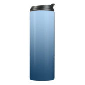Elegantes neutrales Gradientblau mit Individuelle  Thermosbecher (Nach links gedreht)