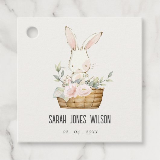 Elegantes Niedliches Bunny im Blumenkorb Kindergeb Geschenkanhänger (Vorderseite)