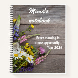 Elegantes Notizbuch mit Rosenmuster und personalis