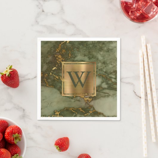 Elegantes Olive Green Marble Gold Monogramm Serviette (Beispiel)