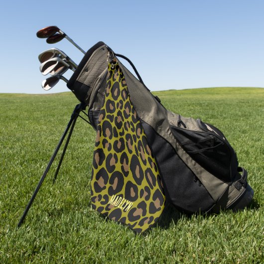 Elegantes olivgrün und schwarzes Leopard-Monogramm Golfhandtuch (Gras)