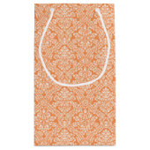 Elegantes Orange Damask Muster Monogramm und Name Kleine Geschenktüte (Rückseite)