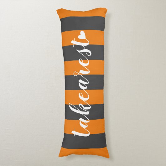 Elegantes orangefarbenes und grau gestreiftes Spri Seitenschläferkissen (Vorderseite Vertikal)