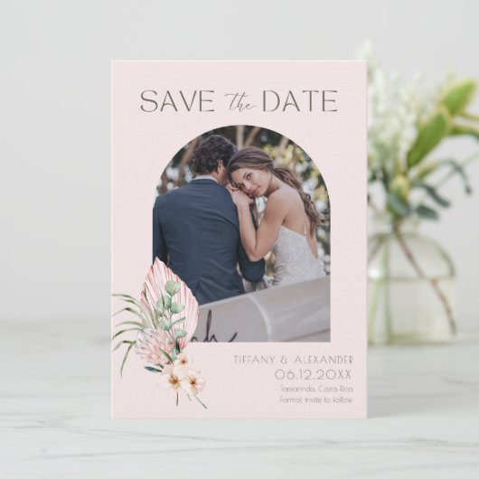 Elegantes Palm Arch Destination Foto Save the Date (Stehend Vorderseite)