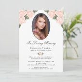 Elegantes Peach floral Foto in Love Memory Einladung (Stehend Vorderseite)