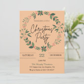 Elegantes Peach Wreath Weihnachts-Party Einladung (Stehend Vorderseite)