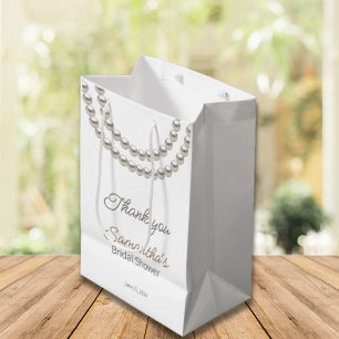 Elegantes Pearl-Halskette-Brautparty Mittlere Geschenktüte