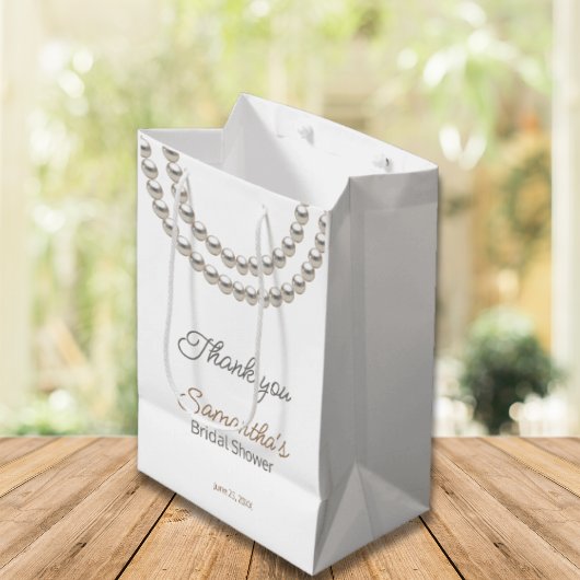 Elegantes Pearl-Halskette-Brautparty Mittlere Geschenktüte