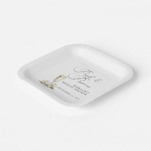 Elegantes Perlen und Prosecco-Brautparty Pappteller (Gewinkelt)