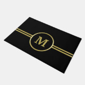 Elegantes, Personalisiertes Monogramm auf schwarz Fußmatte (Schrägansicht)