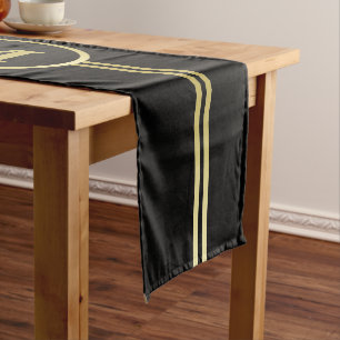 Elegantes, Personalisiertes Monogramm auf schwarz Kurzer Tischläufer