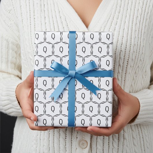 Elegantes Personalisiertes Monogramm in Schwarz un Geschenkpapier