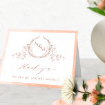 Elegantes Pfirsichmonogramm, Wasserfarbenhochzeit Dankeskarte<br><div class="desc">Vielen Dank an Ihre Gäste mit einer eleganten Hochzeitskarte! Design mit zartem pfirsichfarbenem, staubfarbenem Aquarellrahmen, wunderschönes pfirsichfarbenes, botanisches Monogramm mit Paarinitialen, elegantes Dankeschön-Phrase und Text-Sektion, um es nach Ihren Wünschen zu personalisieren. Option, ein Foto in den oberen Bereich hinzuzufügen, oder es zu überspringen und verlassen, wie es mit unserem weißen...</div>