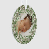 Elegantes Pine Wreath Foto Babys Ornament (Vorderseite)