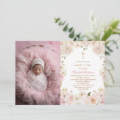 Elegantes Pink Boho Floral Taufe Foto Einladung (Stehend Vorderseite)