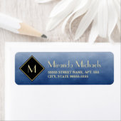 Elegantes Pinselblau mit einfachem Goldmonogramm (Insitu)