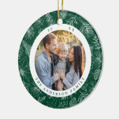 Elegantes Poinsettias und Pinecones Grünes Foto Keramik Ornament (Links)