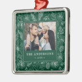 Elegantes Poinsettias und Pinecones Grünes Foto Ornament Aus Metall (Links)