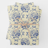 Elegantes Preppy Blue Beige Hydrangea Bow Muster Geschenkpapier Set (Beispiel)