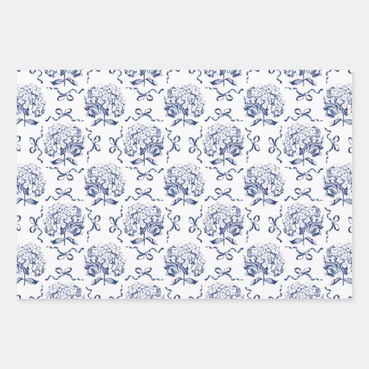 Elegantes Preppy Blue Toile Hydrangea Bow Muster Geschenkpapier Set (Vorderseite)