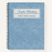 Elegantes Pulver Blaue Blüte | Personalisierte Spi Notizblock (Vorderseite)