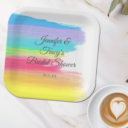 Elegantes Rainbow Personalisiertes lesbisches Brau Pappteller
