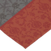 Elegantes Red & Charcoal Damask Star-Muster Kurzer Tischläufer (Ecke)