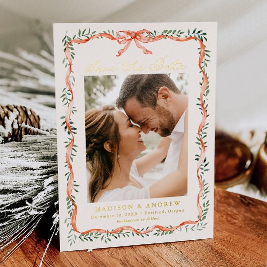 Elegantes Red Ribbon Greenery Foto Save the Date Folieneinladung