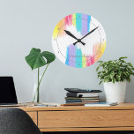 Elegantes Regenbogen Wasserfarbe Personalisiert Gi Runde Wanduhr<br><div class="desc">Schöne Regenbogen Aquarell Wanduhr mit hübschen,  künstlerischen Farbzügen voll hell. Diese farbenfrohe,  personalisierte Zimmerdekoration mit Ihrem Namen oder Monogramm in eleganter kursiver Schrift. Gutes und lustiges Geschenk für einen LGBTQ-Freund.</div>