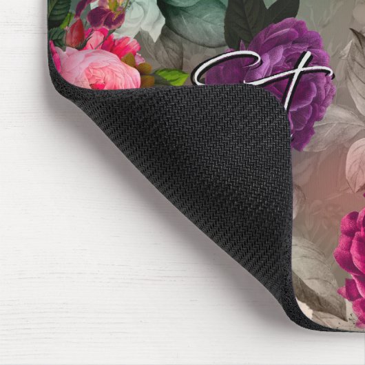 Elegantes rosa Blume, graues Monogramm Mousepad (Ecke)