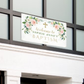 Elegantes Rosa Blush Blume Taufe Begrüßungszeichen Banner (Äußeres Gebäude)