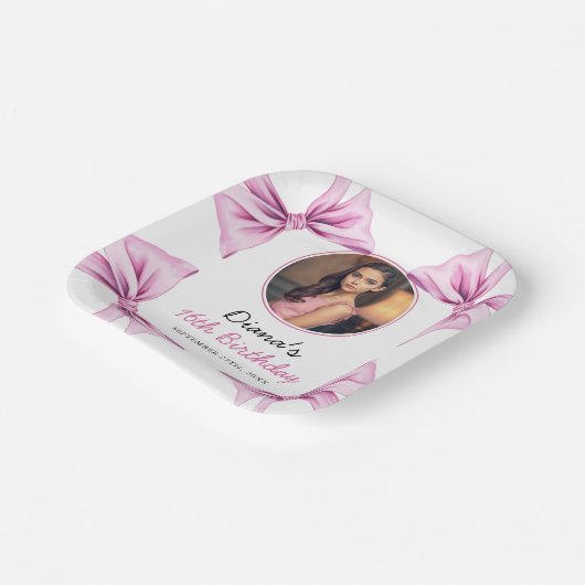 Elegantes Rosa Bow Coquette Foto Sweet 16 Birthday Pappteller (Gewinkelt)