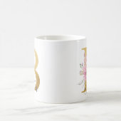Elegantes Rosa Floral Gold Letter Monogram B Kaffeetasse (Mittel)