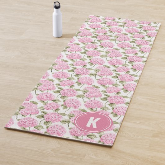 Elegantes rosa Hydrangeen-Blumenmuster-Monogramm Yogamatte (Beispiel)