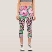 Elegantes rosa Leopard Print und Blumendesign Capri Leggings (Vorderseite)