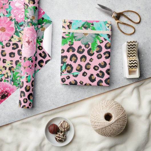 Elegantes rosa Leopard Print und Blumendesign Geschenkpapier (Kunsthandwerk)
